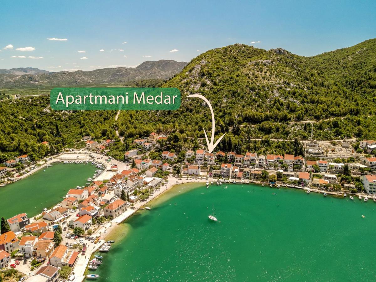Apartmani Medar ブラチェ エクステリア 写真