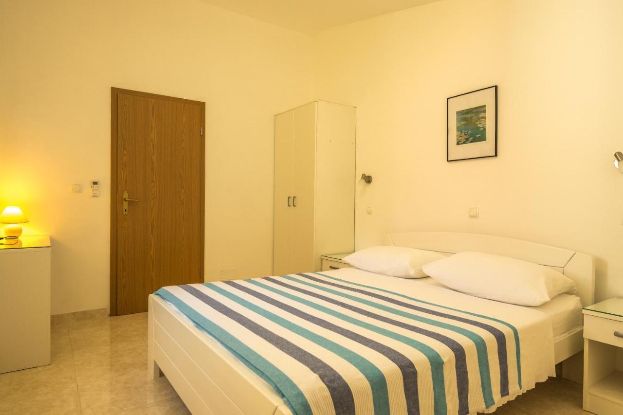 Apartmani Medar ブラチェ エクステリア 写真
