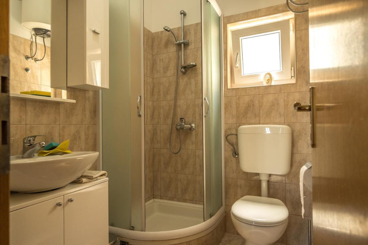 Apartmani Medar ブラチェ エクステリア 写真