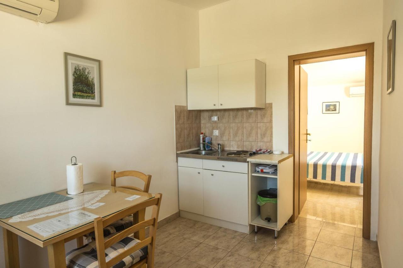 Apartmani Medar ブラチェ エクステリア 写真
