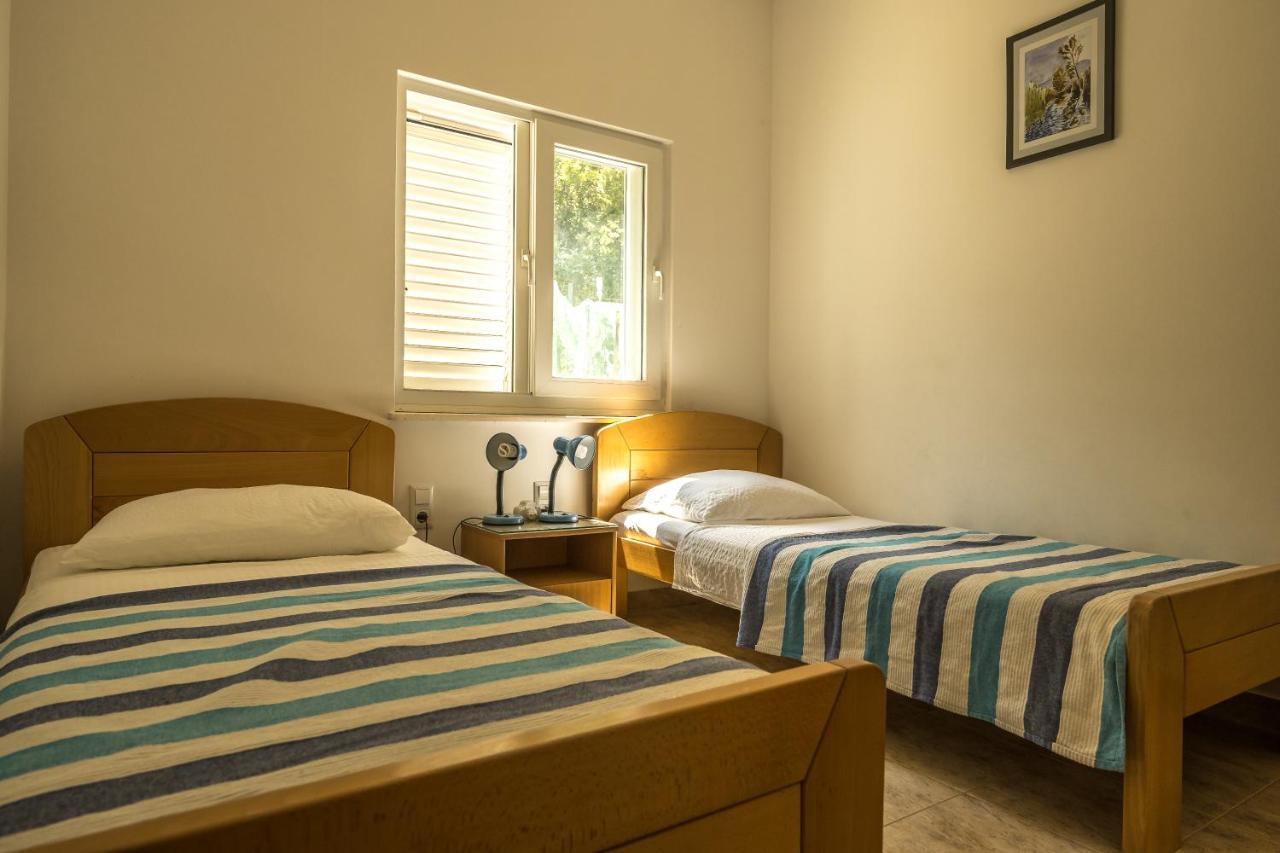 Apartmani Medar ブラチェ エクステリア 写真