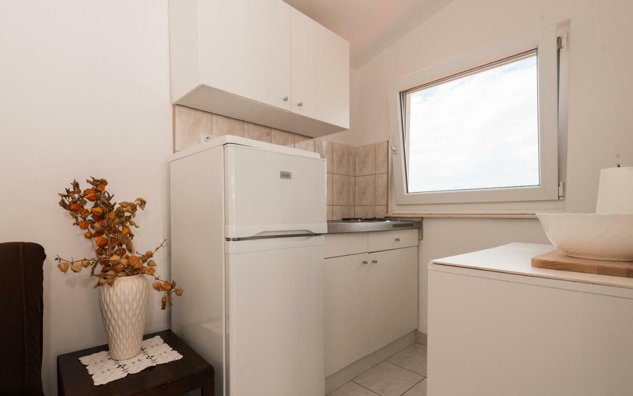 Apartmani Medar ブラチェ エクステリア 写真