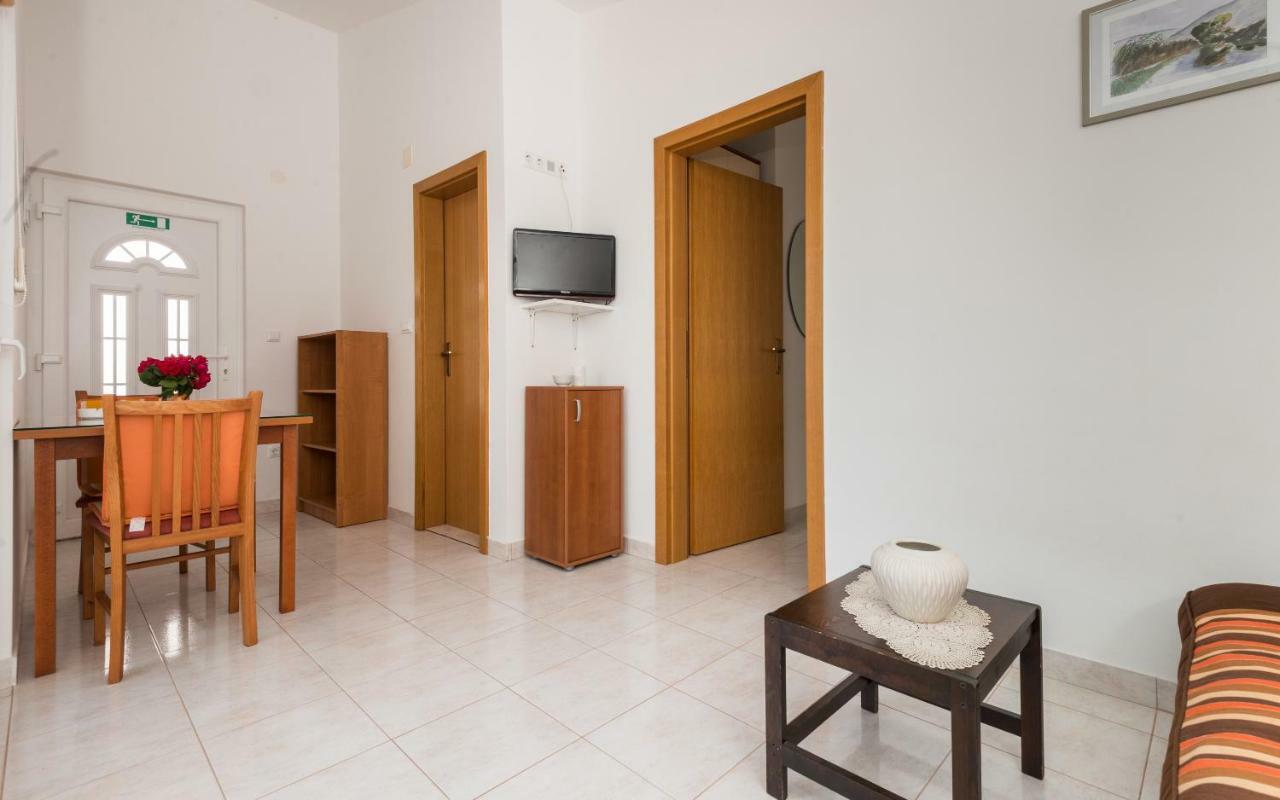 Apartmani Medar ブラチェ エクステリア 写真